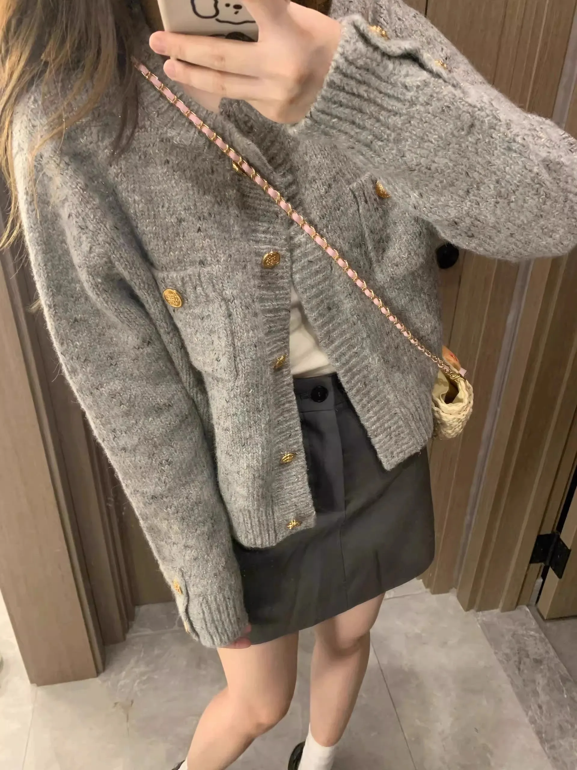 2023 new style gray knitted sweater jacket women's  cardigan top      S3389