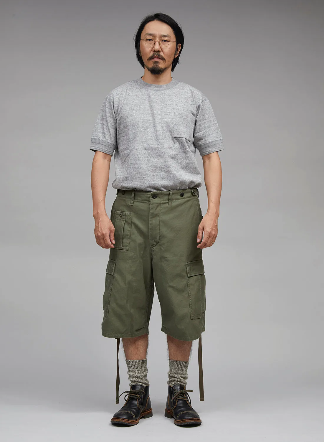 Army Cargo Shorts in Dark Green