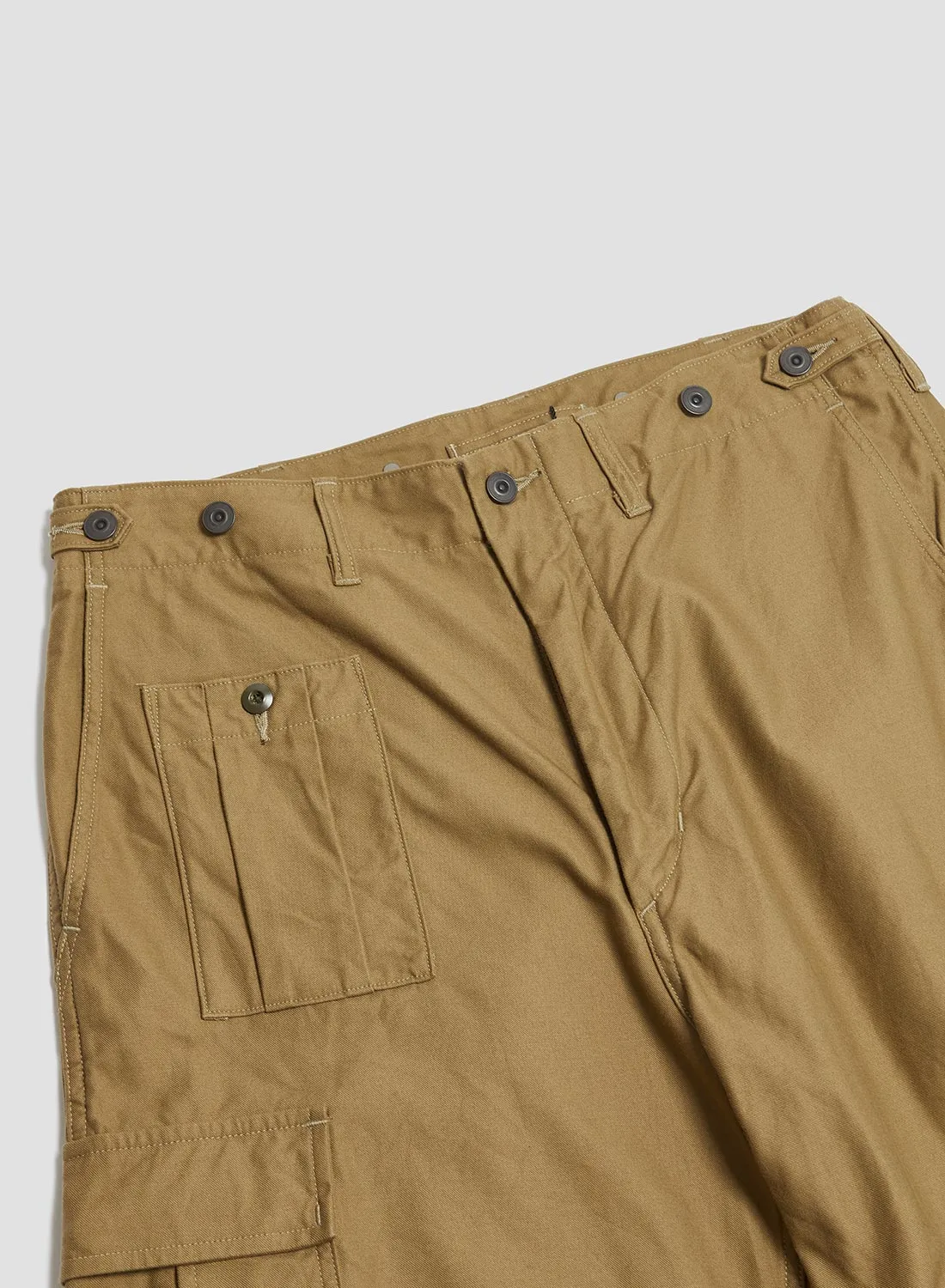 Army Cargo Shorts in Khaki