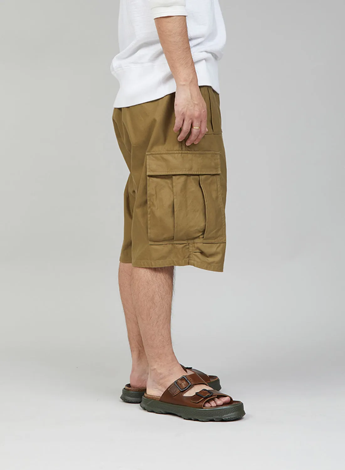 Army Cargo Shorts in Khaki