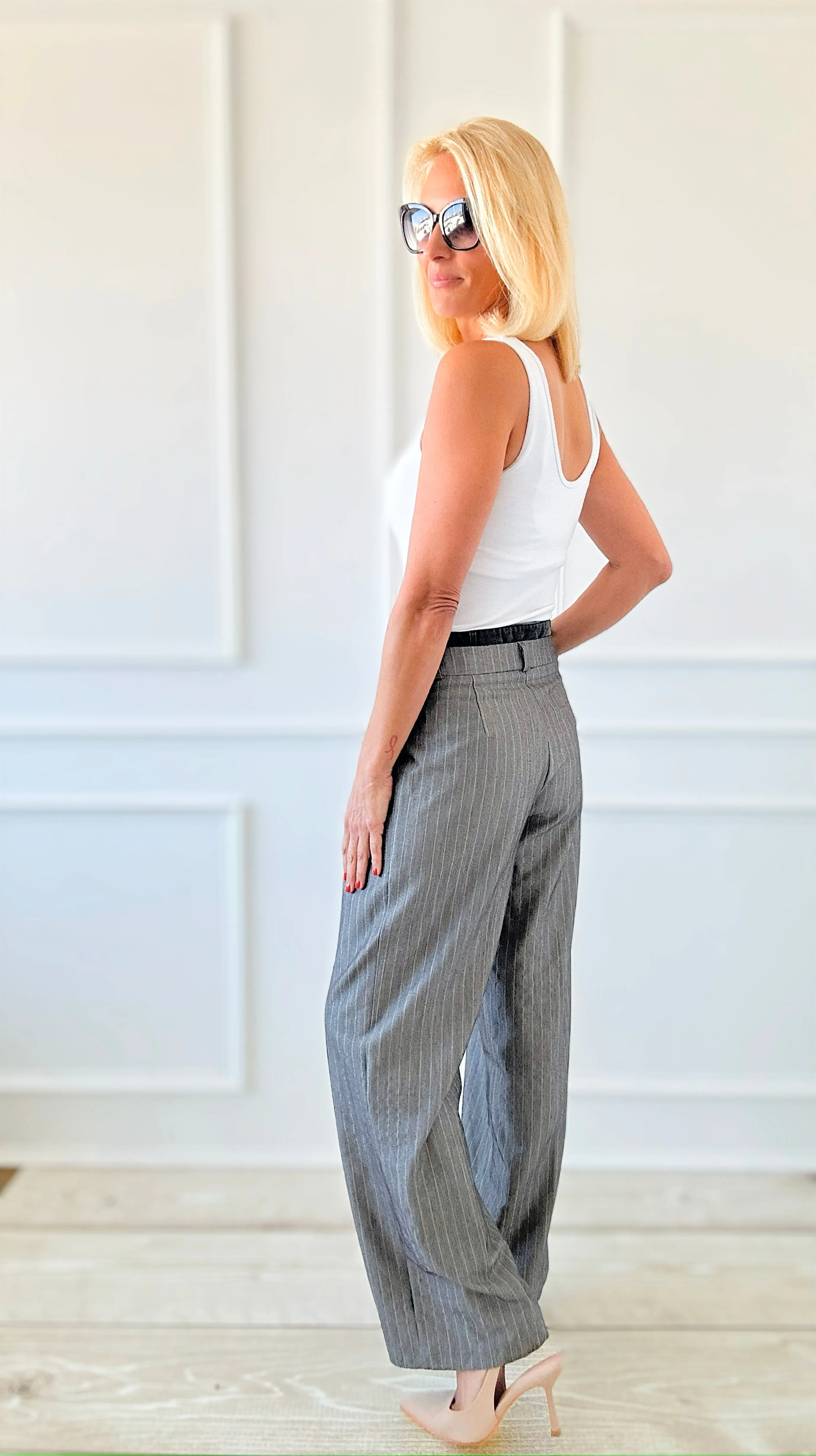 Contrast Waistband Striped Pants - Grey