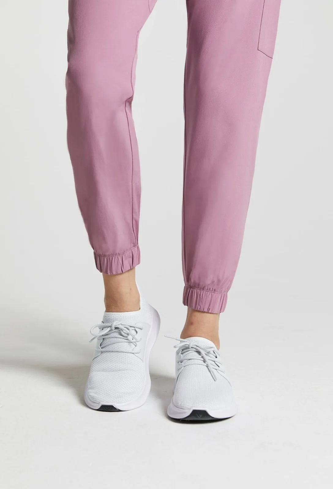 Susan True Fit Multi-Pocket Jogger