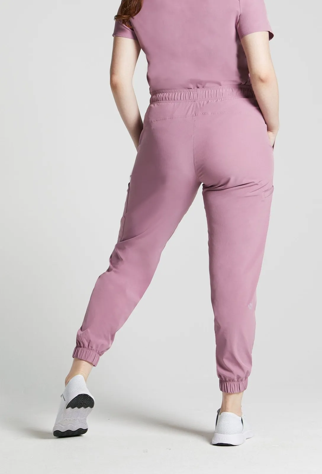 Susan True Fit Multi-Pocket Jogger