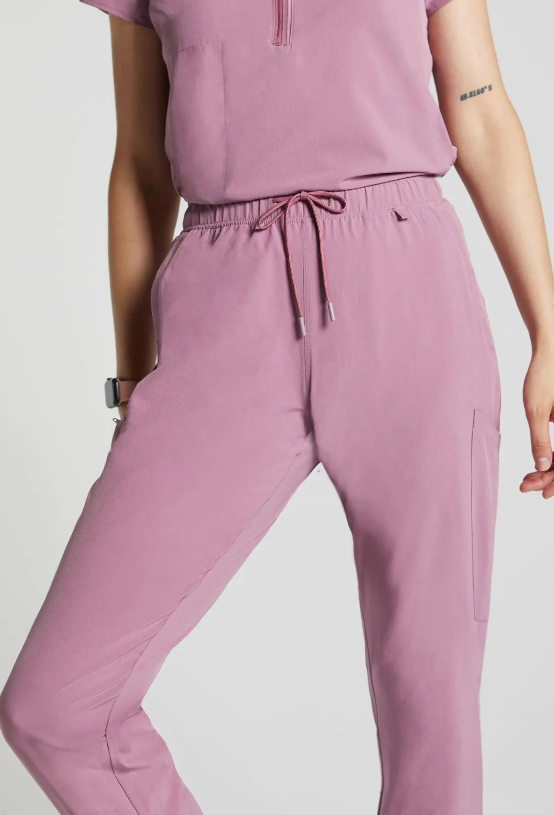 Susan True Fit Multi-Pocket Jogger