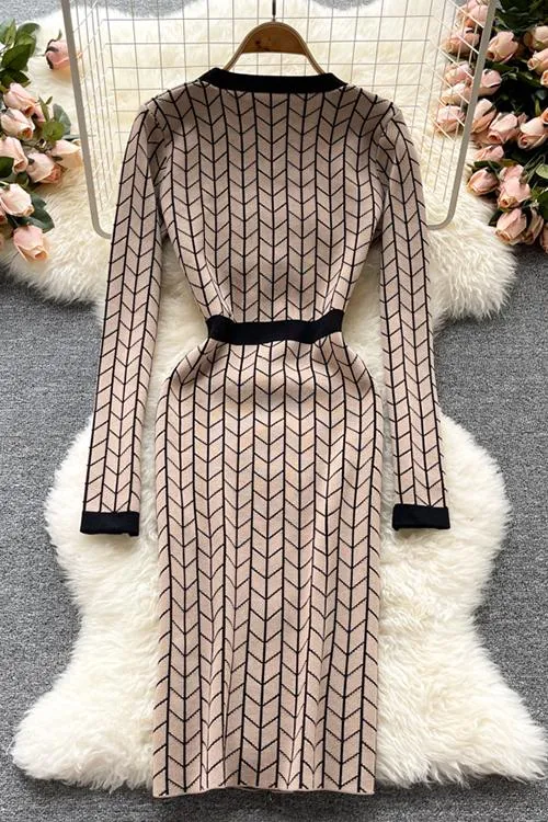 V Neck Long Sleeves Slit Button Dress